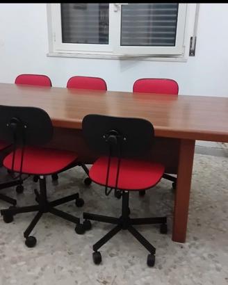 Tavolo con sedie ufficio 