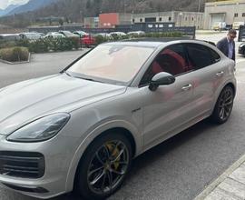 PORSCHE Cayenne Coupé 4.0 V8 Turbo S E-Hybrid