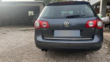 VOLKSWAGEN PASSAT VARIANT 2.0 TDI -
