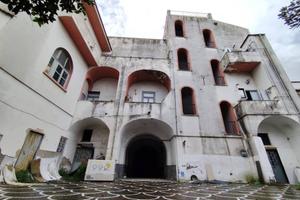Palazzo / Stabile di 750 m² a Scafati