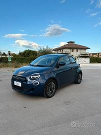 Fiat 500 500e Berlina 42 kWh Icon