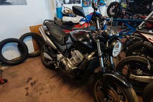 Honda Hornet 900