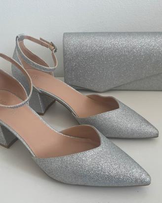 Scarpe e borsa argentate