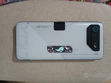 ASUS ROG PHONE 7 ULTIMATE