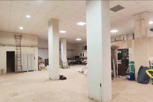 Negozio C3 in corso Calatafimi seminterrato