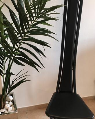 Sedia d'arredo contemporanea in pelle