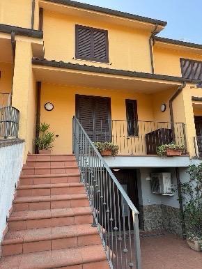 Villetta a schiera mq 150 arredata loc. Maranzano