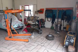 Officina meccanica e carrozzeria storica in vendit
