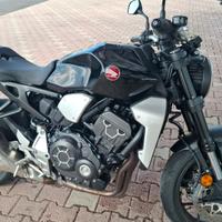 HONDA CB 1000 R  TRATT.