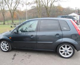 Ford Fiesta 1.2 16V 5p. Ghia Km. 59.000 Kit distri