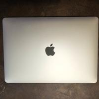 Macbook Air Silver 13" Retina 8/128 GB