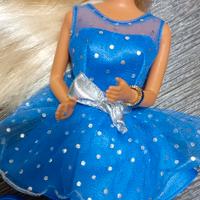 Barbie anni 90 con abito vintage