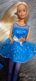 Barbie anni 90 con abito vintage