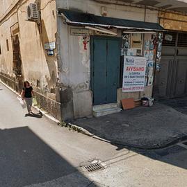 Garage box 100 mt2 Via Regina Margh Frattamaggiore