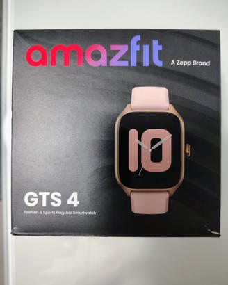 smartwatch Amazfit GTS 4 con tre cinturini 