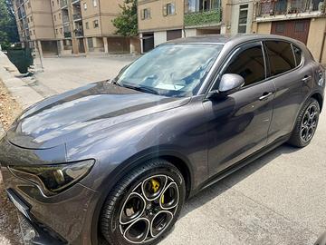 AlfaRomeo Stelvio anche in permuta con Auto