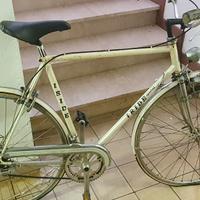 Bicicletta marca IRIDE telaio da corsa