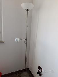 lampada piantana salotto regolabile