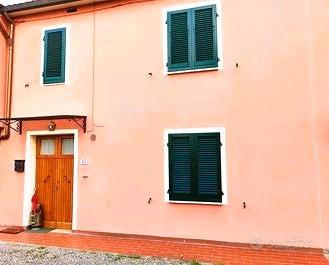 Casa a schiera uso transitorio