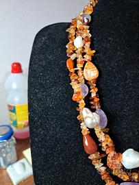 collana 3 fili di cips coneola e perle  coltivate 