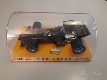 Lotus J.P.S. modello Politoys FX3 scala 1/25