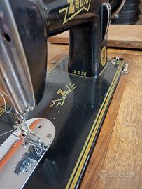 Macchina da Cucire Vintage Zeus RS30 Central Bobin