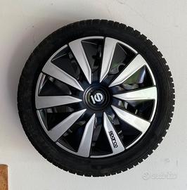 4 gomme smart con cerchi in ferro e copricerchi