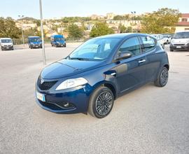 Lancia Ypsilon 1.0 HIBRYD 2021 GOLD