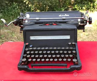 macchina da scrivere antica Olivetti M 40/3