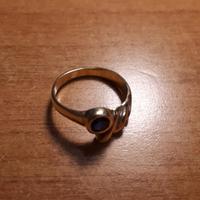 anello con zaffiro  gr.4,50