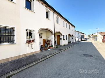 VILLA A SCHIERA A ALFONSINE