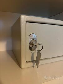 Cassaforte da appoggio con 2x chiave