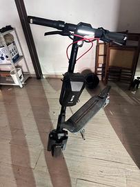 Monopattino elettrico Ninebot G3