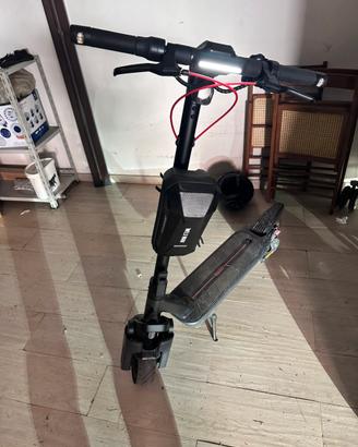 Monopattino elettrico Ninebot G3