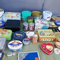 Lotto scatole latta vintage e moderne