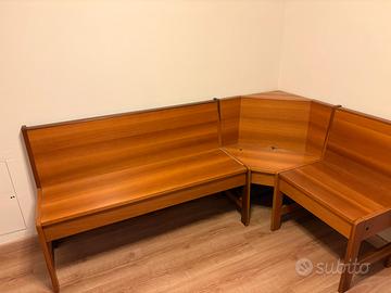 Panca angolare in legno