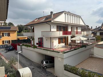 Villa bifamiliare - Monticelli