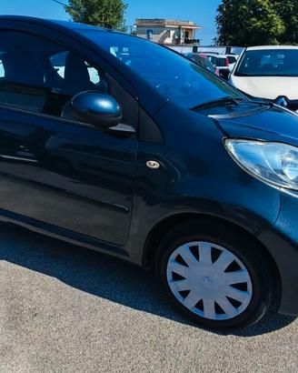 Peugeot 107 1.0 68CV 5p. Sweet Years 2Tronic