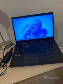Computer Acer 15, ram 12 ssd M2 256gb