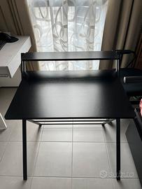 Scrivania salvaspazio