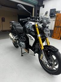 BMW R1250 R Triple Black