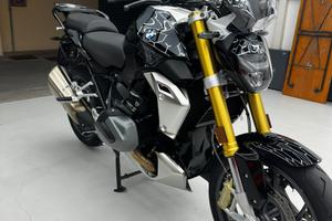 BMW R1250 R Triple Black