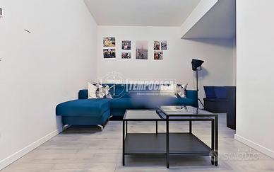 Ampio trilocale con giardino