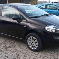 FIAT Punto Evo 1.4 3P. Dynamic Natural Power