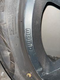 4 gomme con cerchi lega