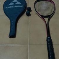 racchetta da squash con palline 