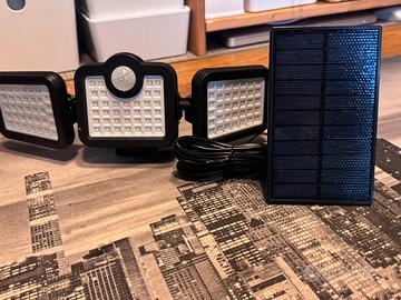 Luci led solari con sensore di movimento