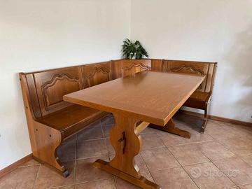 Tavolo e giropanca in legno