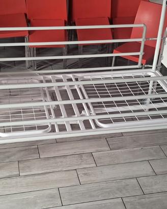 Letto per degenza articolato