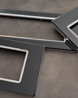 Placche in vetro LIVING INTERNATIONAL BTICINO